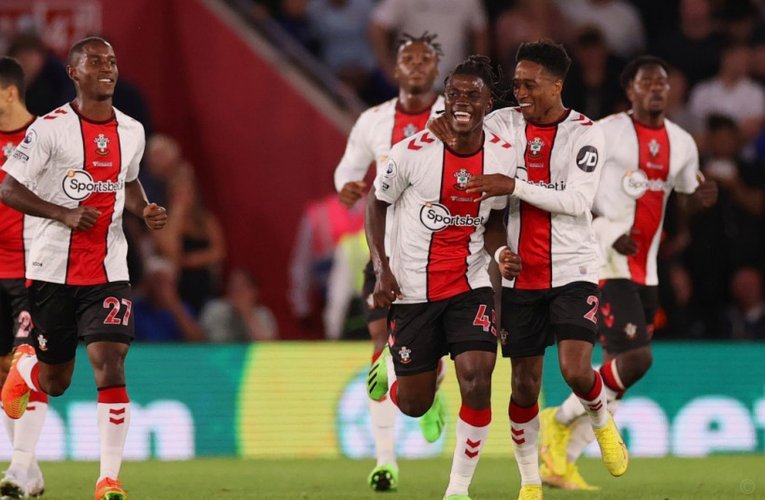 南安普顿末轮决战：赢QPR即可升英超