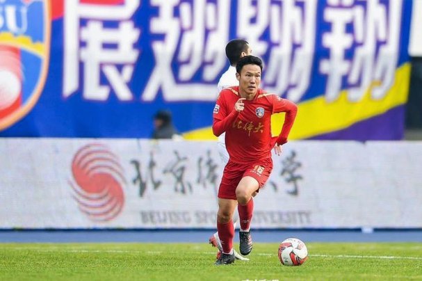 博主：邓卓翔近期赴英国学习，期间赴阿森纳主场观摩英超