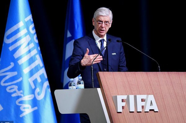 官方：宋凯会见FIFA秘书长及温格，双方就多项话题交换意见