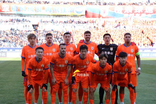 中超：浙江4-1泰山，李小恒、程进破门，王大雷染黄