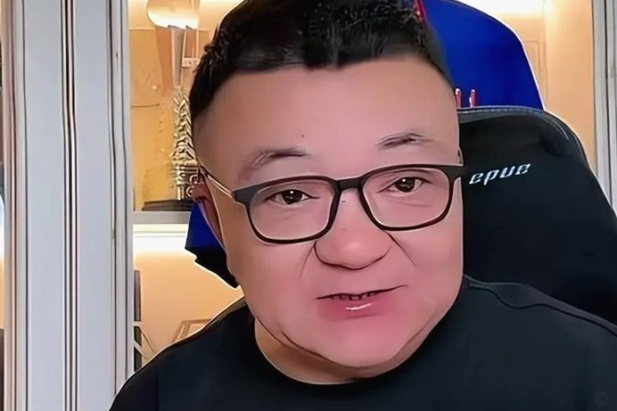 不是很懂，为什么要这么执着的黑董路！