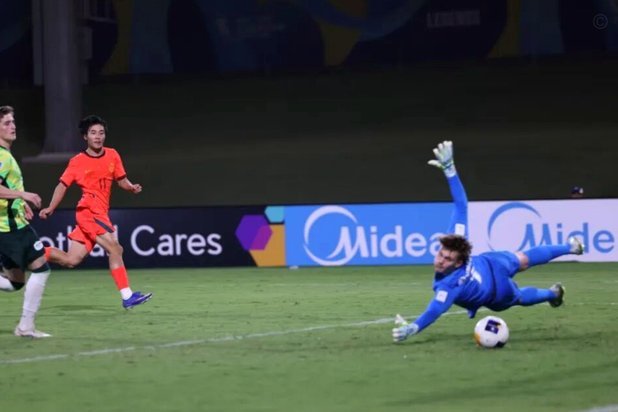半场：中国U17 1-0 澳大利亚U17，帅惟浩闪击