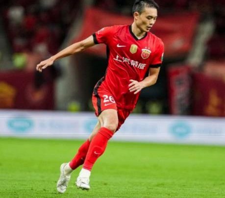 中超：海港2-0申花，莱昂纳多破门，李新翔建功