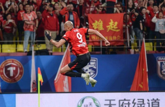 为什么蓉城球迷总是说是人家先干的？